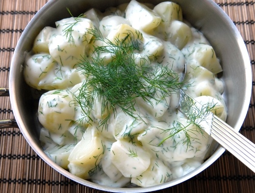 Dillstuvad potatis Dillstuvad potatis